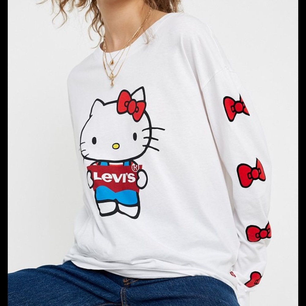 NWOT Levi’s and hello kitty collab long sleeve - Picture 2 of 7